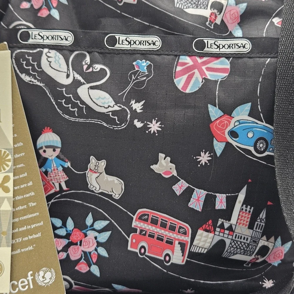 Disney‎ LeSportsac Classic Hobo Sm World Fancy That Uk With Charm And Sm Zip Bag